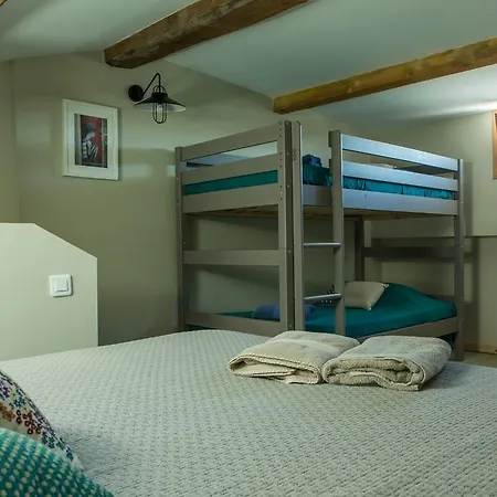 La Maison Des Vendangeurs 2 아파트