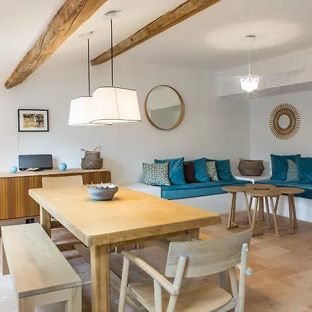 La Maison Des Vendangeurs 2 아파트